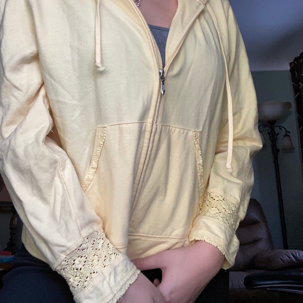 Pastel Yellow Zip-up hoodie - Picture 2 of 3